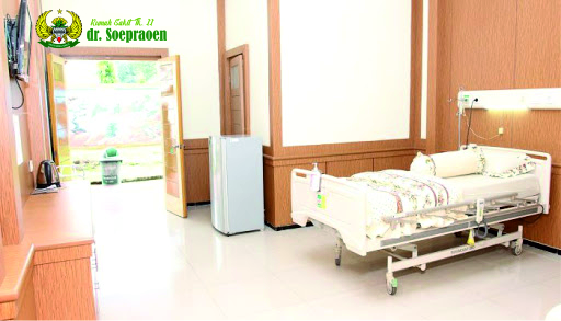 Rumah Sakit Tk. II dr. Soepraoen